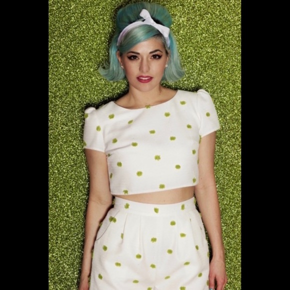 Kenley Collins Crop Top - Picture 3 of 3